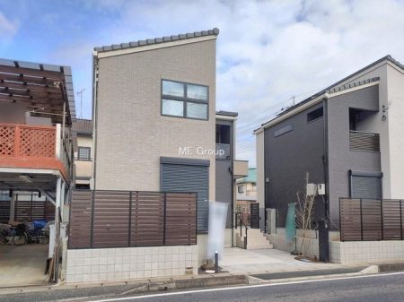 ���n�O�ώʐ^�@�O�ρ�1�������`Exterior�`�@���V�̐�ƌ���邱�Ƃň�i�ƋP�����̎p�́A�Î~��ł͎��܂肫��Ȃ��قǁB�a�������u���Z�܂��v�́A�G�߂⎞��ɍ��E����Ȃ���ʂ̋�Ԃł��B    