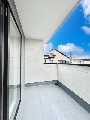 �o���R�j�[�@�����`Balcony�`  �o���R�j�[�͉������z���������݁A���z�c����󕨂��C�����悭�������Ƃ��ł��܂��B  �g���₷���J���I�ȃo���R�j�[�ł����z�����������Ղ�~�蒍���A�o���R�j�[�t���Z�܂��B  