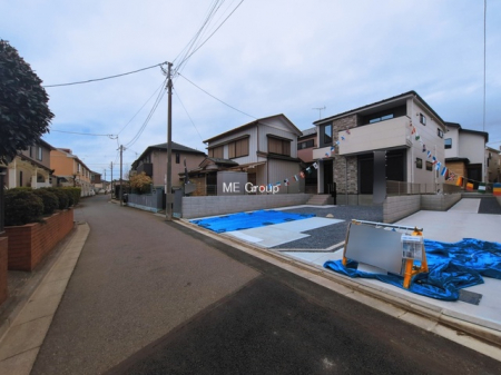 ���n�O�ώʐ^�@�`Exterior�`�@�O�ʓ��H�F�쐼 4m �����@�O�ʓ��H�͊ՐÂȏZ��n���͂���Ԓʂ�̏��Ȃ����H�B���Ԃ̏o��������炭�炭�ł��I���s���_�E���n���w�̂���]�́A���C�y�ɂ��₢���킹���������I