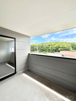 �o���R�j�[�@�����`Balcony�`  �o���R�j�[�͉������z���������݁A���z�c����󕨂��C�����悭�������Ƃ��ł��܂��B  �g���₷���J���I�ȃo���R�j�[�ł����z�����������Ղ�~�蒍���A�o���R�j�[�t���Z�܂��B  