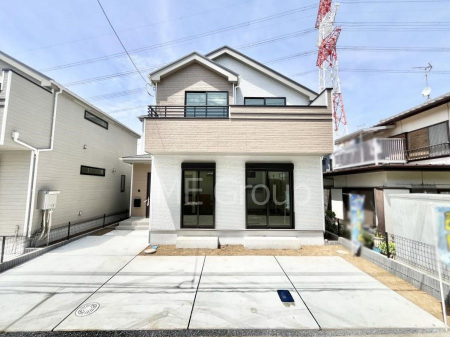 ���n�O�ώʐ^�@�������ꂽ�O�ρA�㎿�ȏZ��Ԃ��L���鎺���͉i�����S���ĉ߂�����Z���ł��B 