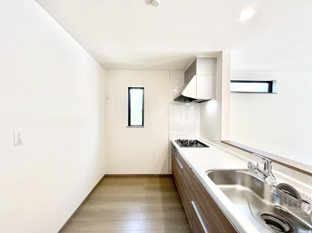 �L�b�`���@�L�X�Ƃ����g������̗ǂ��L�b�`���œ��X�̂��������y�����Ȃ肻��