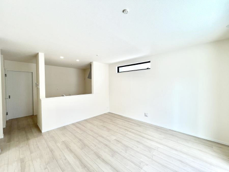 ���r���O�@�������������͋C�̂k�c�j�͉Ƒ��݂�Ȃ̉��K���  