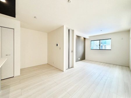 ���̑����ρ@�Ƒ������R�ƏW�܂�e���̃X�y�[�X�ɂȂ肻���@