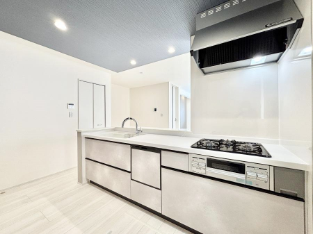 �L�b�`���@���������Ȃ��炲�Ƒ��Ƃ̉�b���y���߂�ΖʃJ�E���^�[�L�b�`���@