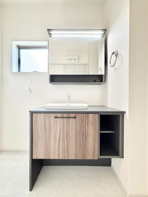 ���ʑ�E���ʏ��@���[�͂Ƌ@�\���ɗD�ꂽ���ʉ��ϑ�@