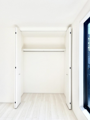 ���[�@�����Ղ�̎��[�X�y�[�X�ŉ��K�ɕ�点���� 