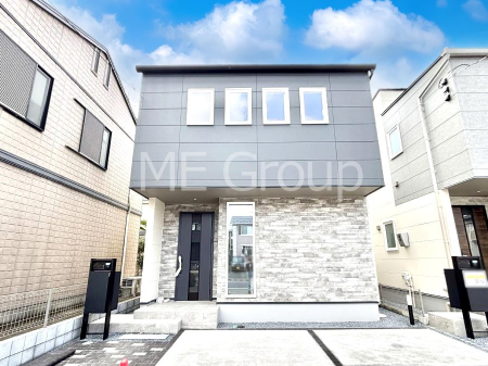 ���n�O�ώʐ^�@�O�ρ�No.2���`Exterior�`�@���X�����Ȃ���A�咣���߂����ǂ����]�T������������V���[�v�ȃt�H�����ŘȂޓ@��́A���V�̋�ƏƂ炵���킹�鎖�ŁA�{������ׂ������`�̎p�������Ă���܂��B