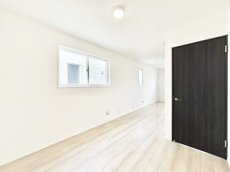 ���̑����ρ@������No.2���`Bed Room�`�@�؂̉����肪�₳�����t���[�����O�͈��炬�������炷�v���C�x�[�g��ԁB����߂̃t���[�����O�ł��̂ŁA�ǎ��Ƃ��}�b�`���A���������X�ɍL�������Ă������ʂ��B