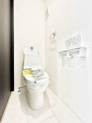 �g�C���@������No.2���`Toilet�`�@�Y��E�X�b�L���E���K�ȃE�H�V�����b�g�t�g�C���ł��낰���Ԃł��B�g�C���͖����g�킴��𓾂Ȃ����́B����������ۂ������ł��ˁB�g�C����2��������̂Œ��̍��G���ɕ֗��ł��I