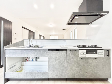 �L�b�`���@������No.2���`Kitchen�`�@��b���e�ރ��r���O�A�������������Ȃ�L�b�`���B�Ƃ́A�������������ł͂Ȃ��A��炵��������A���K�ɂ���ꏊ�B�Ί�̖����A���炬�̓��X�̂��߂ɁA�ŐV�̐ݔ��E�d�l���̗p�B