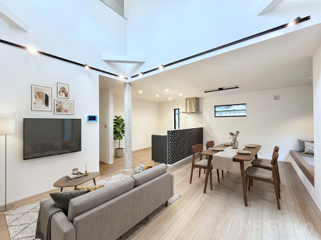 ���r���O�@�������R�������`Living�`�@�Ƒ��̉�b��Ί炪�s���������r���O�ł��B�傫�ȃ\�t�@��_�C�j���O�e�[�u���ł������H���������肭�났�����􂻂�Ȗ������������Ԃł��I���Ƌ��CG�ł�