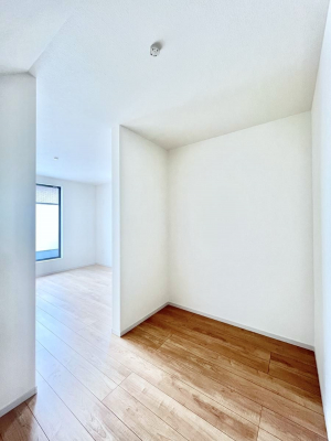 ���̑��@�����`Walk-in Closet�`�@�K�v�Ȃ��̂�R�[�f�B�l�[�g���ꗗ���Ċm�F�ł��A�g�x�x�⏀�����Z���ԂōςރE�H�[�N�C���N���[�[�b�g��ݒu���܂����B�Ƃ̒�����������Ƃ�����֗��Ȏ��[�X�y�[�X�ł��B