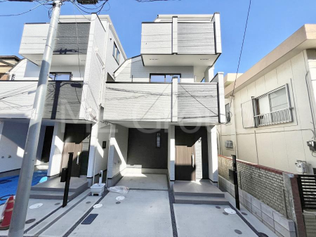 ���n�O�ώʐ^�@�O�ρ`Exterior�`�@�ՐÂȏZ��n�Ŏq��ĉƑ��Ƀs�b�^���B�����̂��U�������K�ȗ΂Ɍb�܂ꂽ�G���A�ŁA���R�ɕ�܂ꂽ���₩�ȕ�炵���������邽�߂́A��Ƃ肠��Z���������Ă��܂��B