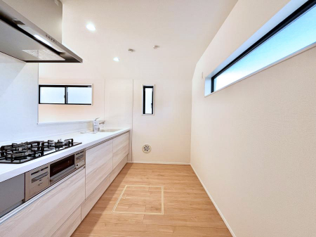 �L�b�`���@�����`Kitchen�`���r���O�����n����J�E���^�[�L�b�`���B���������Ȃ���Ƒ��ƃR�~���j�P�[�V�������Ƃ�邾���łȂ��A�傫�ȊJ���������邱�Ƃ��ł��܂��B  ���q�l�̐����������邱�Ƃ��ł��܂��ˁI