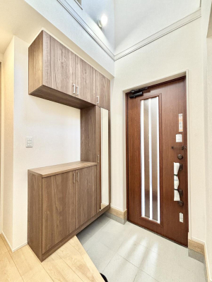 ���ց@�������R�������`Entrance�`�@�Ƃ̒��ł��q�l���}����ŏ��̏ꏊ�ł��錺�ւ́A�Ƃ̈�ۂ��̂��̂ł��I�L�x�Ȍ��֎��[�ŁA����Y��ɕۂ��Ƃ��o���܂��􌺊ւɂ͂����Ղ���[�̉��ʔ��������I