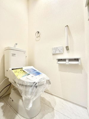 �g�C���@�������R�������`Toilet�`�@�������̂��鐅����g�C���̓E�H�V�����b�g�t���ł����g�C���͖����g�킴��𓾂Ȃ����́B����������ۂ������ł��ˁB�g�C����2��������̂Œ��̍��G���ɕ֗��ł��I