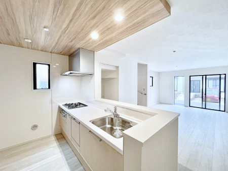 �L�b�`���@�����`Kitchen�`  ���r���O�����n����J�E���^�[�L�b�`���B  ���������Ȃ���Ƒ��ƃR�~���j�P�[�V�������Ƃ�邾���łȂ��A�傫�ȊJ���������邱�Ƃ��ł��܂��B  ���q�l�̐����������邱�Ƃ��ł��܂��ˁI