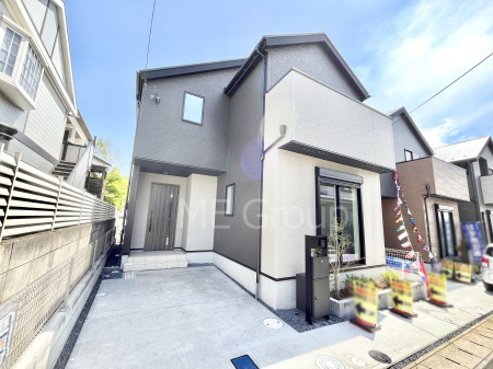 ���n�O�ώʐ^�@�O�ρ��P�������`Exterior�`�@��ˌ��Ă̑傫�ȃ����b�g�́A�����B�́u�y�n�v���u���R�Ɂv�g���鎖�ł��B�K�[�f�j���O��c�h�x�C�Ԃ�o�C�N�̎�ȂǗl�X�ȗp�r�ŗ��p�ł��܂��B