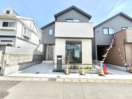 ���n�O�ώʐ^�@�O�ρ��P�������`Exterior�`�@��s���œ���̃X���[���C�t���΂Ɉ͂܂ꂽ�y�n�͓s��̌�����Y���ꂻ���B�l�G��ʂ��Ď��R�ƐG�ꍇ����X�|�b�g�����ӂɂ͐��肾������I�Z�݂����Ȃ�ƁB��炵�������B