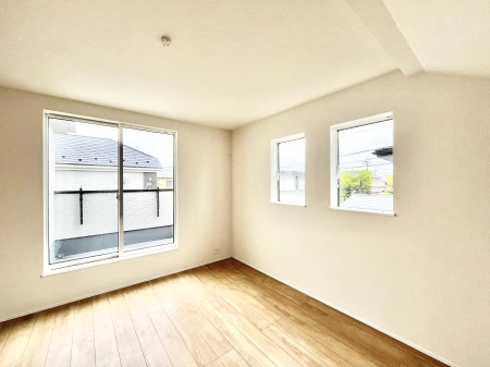 ���̑����ρ@������2-1�������`Bed Room�`  �u��������������l�v�Ƃ��v�w�ł�����肭�낰��WIC�t���̐Q���B�����̉Ǝ��₨�d���ɔ�ꂽ���̓t�J�t�J�̃x�b�g�Ŗ�����Ă��������B���K�ȍL����������