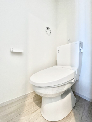 �g�C���@�������P�������`Toilet�`�@�������̂��鐅����g�C���̓E�H�V�����b�g�t���ł����g�C���͖����g�킴��𓾂Ȃ����́B����������ۂ������ł��ˁB�g�C����2��������̂Œ��̍��G���ɕ֗��ł��I