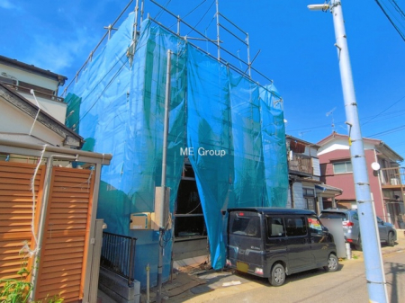 ���n�O�ώʐ^�@�`Exterior�`�@�ՐÂȏZ��n�Ŏq��ĉƑ��Ƀs�b�^���B�����̂��U�������K�ȗ΂Ɍb�܂ꂽ�G���A�ŁA���R�ɕ�܂ꂽ���₩�ȕ�炵���������邽�߂́A��Ƃ肠��Z���������Ă��܂��B
