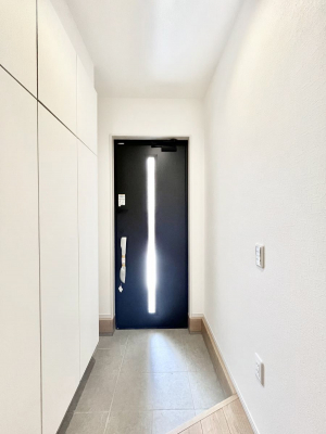 ���ց@�����`Entrance�`�@�Ƃ̒��ł��q�l���}����ŏ��̏ꏊ�ł��錺�ւ́A�Ƃ̈�ۂ��̂��̂ł��I�L�x�Ȍ��֎��[�ŁA����Y��ɕۂ��Ƃ��o���܂��􌺊ւɂ͂����Ղ���[�̉��ʔ��������I