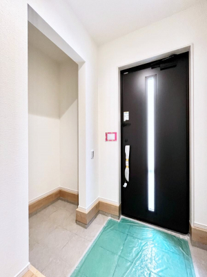 ���ց@�����`Entrance�`�@�Ƃ̒��ł��q�l���}����ŏ��̏ꏊ�ł��錺�ւ́A�Ƃ̈�ۂ��̂��̂ł��I�L�x�Ȍ��֎��[�ŁA����Y��ɕۂ��Ƃ��o���܂��􌺊ւɂ͂����Ղ���[�̉��ʔ��������I