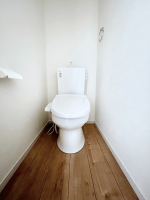 �g�C���@�����`Toilet�`�@�Y��E�X�b�L���E���K�ȃE�H�V�����b�g�t�g�C���ł��낰���Ԃł��B�g�C���͖����g�킴��𓾂Ȃ����́B����������ۂ������ł��ˁB�g�C����2��������̂Œ��̍��G���ɕ֗��ł��I