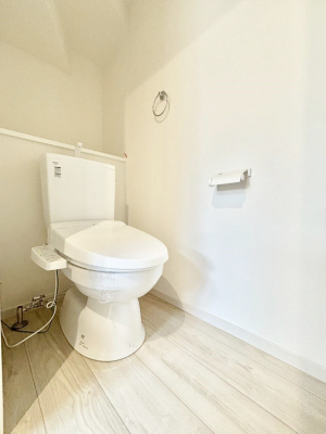 �g�C���@�����`Toilet�`�@�Y��E�X�b�L���E���K�ȃE�H�V�����b�g�t�g�C���ł��낰���Ԃł��B�g�C���͖����g�킴��𓾂Ȃ����́B����������ۂ������ł��ˁB�g�C����2��������̂Œ��̍��G���ɕ֗��ł��I