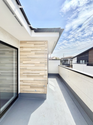 �o���R�j�[�@������2�������`Balcony�`  �o���R�j�[�͉������z���������݁A���z�c����󕨂��C�����悭�������Ƃ��ł��܂��B  �g���₷���J���I�ȃo���R�j�[�ł����z�����������Ղ�~�蒍���A�o���R�j�[�t���Z�܂��B  