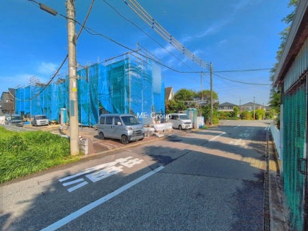 ���n�O�ώʐ^�@�`Exterior�`�@�O�ʓ��H�F�� 6.06m �����@�O�ʓ��H�͊ՐÂȏZ��n���͂���Ԓʂ�̏��Ȃ����H�B���Ԃ̏o��������炭�炭�ł��I���s���_�E���n���w�̂���]�́A���C�y�ɂ��₢���킹���������I