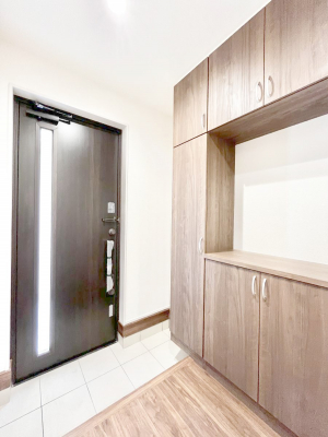 ���ց@�������Q�������`Entrance�`�@�Ƃ̒��ł��q�l���}����ŏ��̏ꏊ�ł��錺�ւ́A�Ƃ̈�ۂ��̂��̂ł��I�L�x�Ȍ��֎��[�ŁA����Y��ɕۂ��Ƃ��o���܂��􌺊ւɂ͂����Ղ���[�̉��ʔ��������I