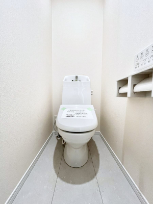�g�C���@�g�C����1�K��2�K���ꂼ��ɔz�u����Ă��ĂƂĂ��֗��ł��B 