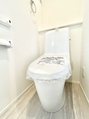 �g�C���@�g�C����1�K��2�K���ꂼ��ɔz�u����Ă��ĂƂĂ��֗��ł��B 
