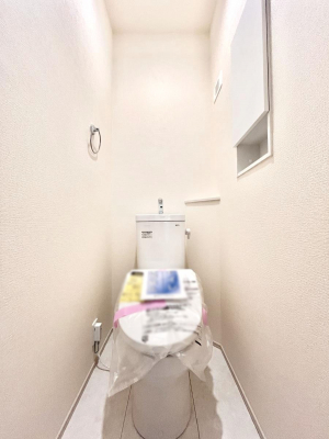 �g�C���@�����`Toilet�`�@�Y��E�X�b�L���E���K�ȃE�H�V�����b�g�t�g�C���ł��낰���Ԃł��B�g�C���͖����g�킴��𓾂Ȃ����́B����������ۂ������ł��ˁB�g�C����2��������̂Œ��̍��G���ɕ֗��ł��I