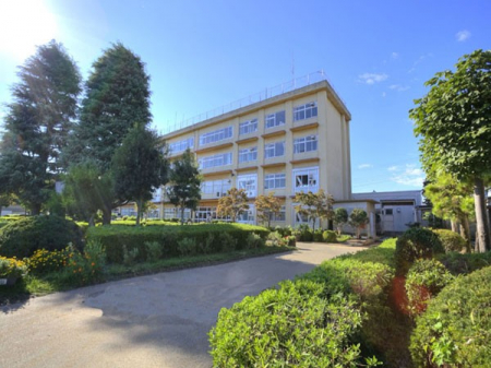 ���ӊ��@���w�Z 500m ���s���c�����w�Z