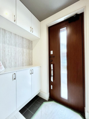 ���ց@�������P�������`Entrance�`�@�Ƃ̒��ł��q�l���}����ŏ��̏ꏊ�ł��錺�ւ́A�Ƃ̈�ۂ��̂��̂ł��I�L�x�Ȍ��֎��[�ŁA����Y��ɕۂ��Ƃ��o���܂��􌺊ւɂ͂����Ղ���[�̉��ʔ��������I