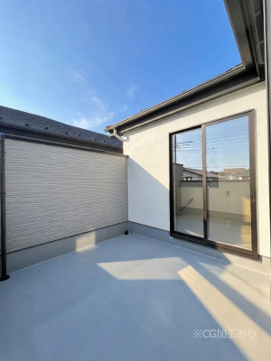 �o���R�j�[�@�������P�������`Balcony�`�@�傫�ȋ�Ɉ͂܂ꂽ�C�����̂����ƁB�o���R�j�[��`�������ň��|�I�ȊJ�����ɕ�܂�܂��B�o���R�j�[�͗z���������݂��z�c����󕨂��C�����悭�������Ƃ��ł��܂��B