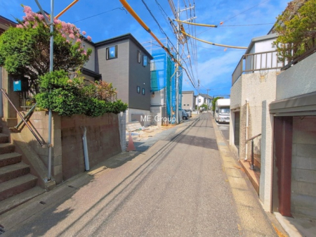 ���n�O�ώʐ^�@�`Exterior�`�@�O�ʓ��H�F�k 3.97m �����@�O�ʓ��H�͊ՐÂȏZ��n���͂���Ԓʂ�̏��Ȃ����H�B���Ԃ̏o��������炭�炭�ł��I���s���_�E���n���w�̂���]�́A���C�y�ɂ��₢���킹���������I