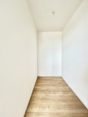 ���̑��@�����`Walk-in Closet�`�@�K�v�Ȃ��̂�R�[�f�B�l�[�g���ꗗ���Ċm�F�ł��A�g�x�x�⏀�����Z���ԂōςރE�H�[�N�C���N���[�[�b�g��ݒu���܂����B�Ƃ̒�����������Ƃ�����֗��Ȏ��[�X�y�[�X�ł��B
