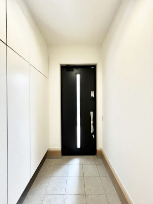 ���ց@�����`Entrance�`�@�Ƃ̒��ł��q�l���}����ŏ��̏ꏊ�ł��錺�ւ́A�Ƃ̈�ۂ��̂��̂ł��I�L�x�Ȍ��֎��[�ŁA����Y��ɕۂ��Ƃ��o���܂��􌺊ւɂ͂����Ղ���[�̉��ʔ��������I
