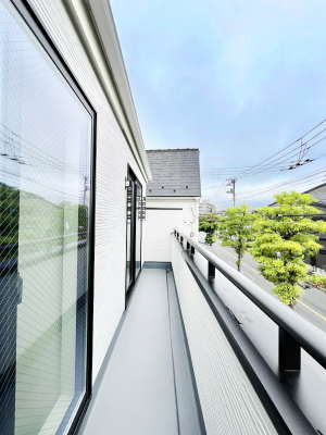 �o���R�j�[�@������1�������`Balcony�`  �o���R�j�[�͉������z���������݁A���z�c����󕨂��C�����悭�������Ƃ��ł��܂��B�g���₷���J���I�ȃo���R�j�[�ł����z�����������Ղ�~�蒍���A�o���R�j�[�t���Z�܂��B  