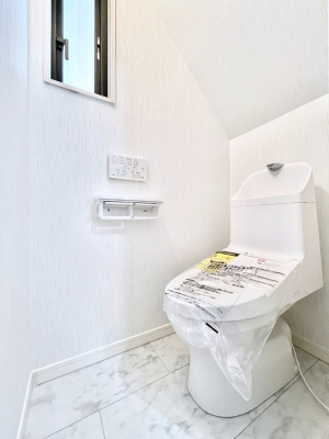 �g�C���@�����`Toilet�`�@�Y��E�X�b�L���E���K�ȃE�H�V�����b�g�t�g�C���ł��낰���Ԃł��B�g�C���͖����g�킴��𓾂Ȃ����́B����������ۂ������ł��ˁB�g�C����2��������̂Œ��̍��G���ɕ֗��ł��I