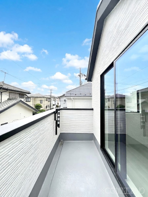 �o���R�j�[�@�������Q�������`Balcony�`  �o���R�j�[�͉������z���������݁A���z�c����󕨂��C�����悭�������Ƃ��ł��܂��B�g���₷���J���I�ȃo���R�j�[�ł����z�����������Ղ�~�蒍���A�o���R�j�[�t���Z�܂��B  