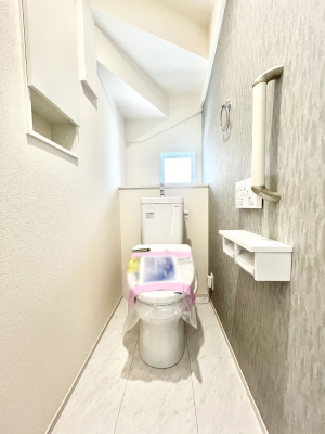 �g�C���@�������P�������`Toilet�`�@�������̂��鐅����g�C���̓E�H�V�����b�g�t���ł����g�C���͖����g�킴��𓾂Ȃ����́B����������ۂ������ł��ˁB�g�C����2��������̂Œ��̍��G���ɕ֗��ł��I