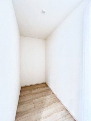 ���̑��@�����`Walk-in Closet�`�@�K�v�Ȃ��̂�R�[�f�B�l�[�g���ꗗ���Ċm�F�ł��A�g�x�x�⏀�����Z���ԂōςރE�H�[�N�C���N���[�[�b�g��ݒu���܂����B�Ƃ̒�����������Ƃ�����֗��Ȏ��[�X�y�[�X�ł��B