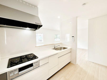 �L�b�`���@�����`Kitchen�`  ���r���O�����n����J�E���^�[�L�b�`���B  ���������Ȃ���Ƒ��ƃR�~���j�P�[�V�������Ƃ�邾���łȂ��A�傫�ȊJ���������邱�Ƃ��ł��܂��B  ���q�l�̐����������邱�Ƃ��ł��܂��ˁI