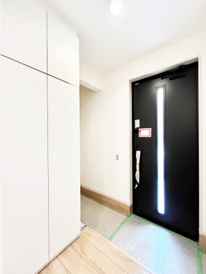 ���ց@�����`Entrance�`�@�Ƃ̒��ł��q�l���}����ŏ��̏ꏊ�ł��錺�ւ́A�Ƃ̈�ۂ��̂��̂ł��I�L�x�Ȍ��֎��[�ŁA����Y��ɕۂ��Ƃ��o���܂��􌺊ւɂ͂����Ղ���[�̉��ʔ��Ɠy�Ԏ��[�������I�@